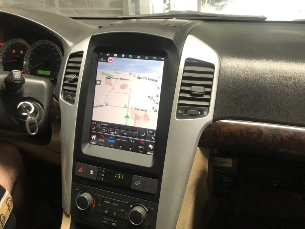 Màn hình android tesla cho Captiva