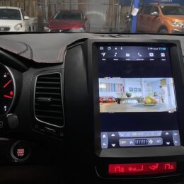 Màn hình Tesla cho xe Kia Sorento 2014-2018