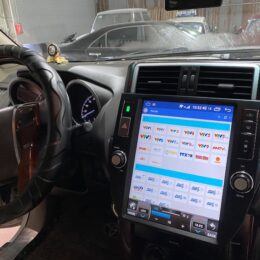 Màn hình Tesla xe Toyota Prado 2010-2013