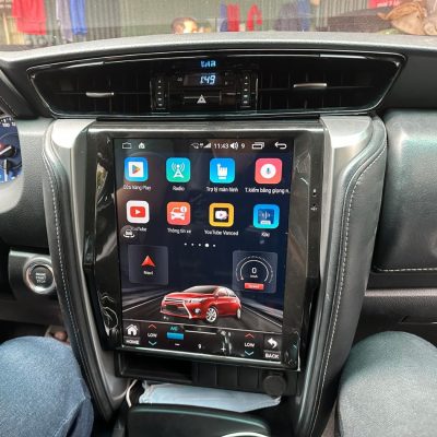 Lắp màn màn hình android Tesla Fortuner