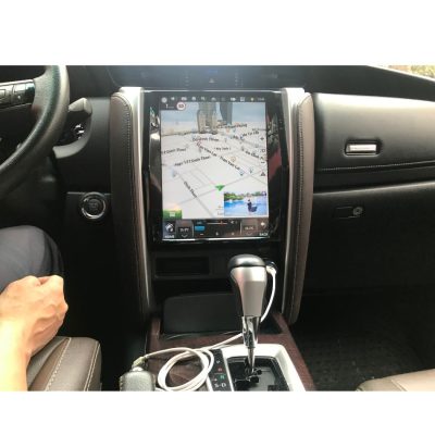 Lắp màn màn hình android Tesla Fortuner