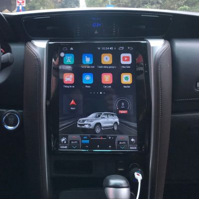 Lắp màn màn hình android Tesla Fortuner